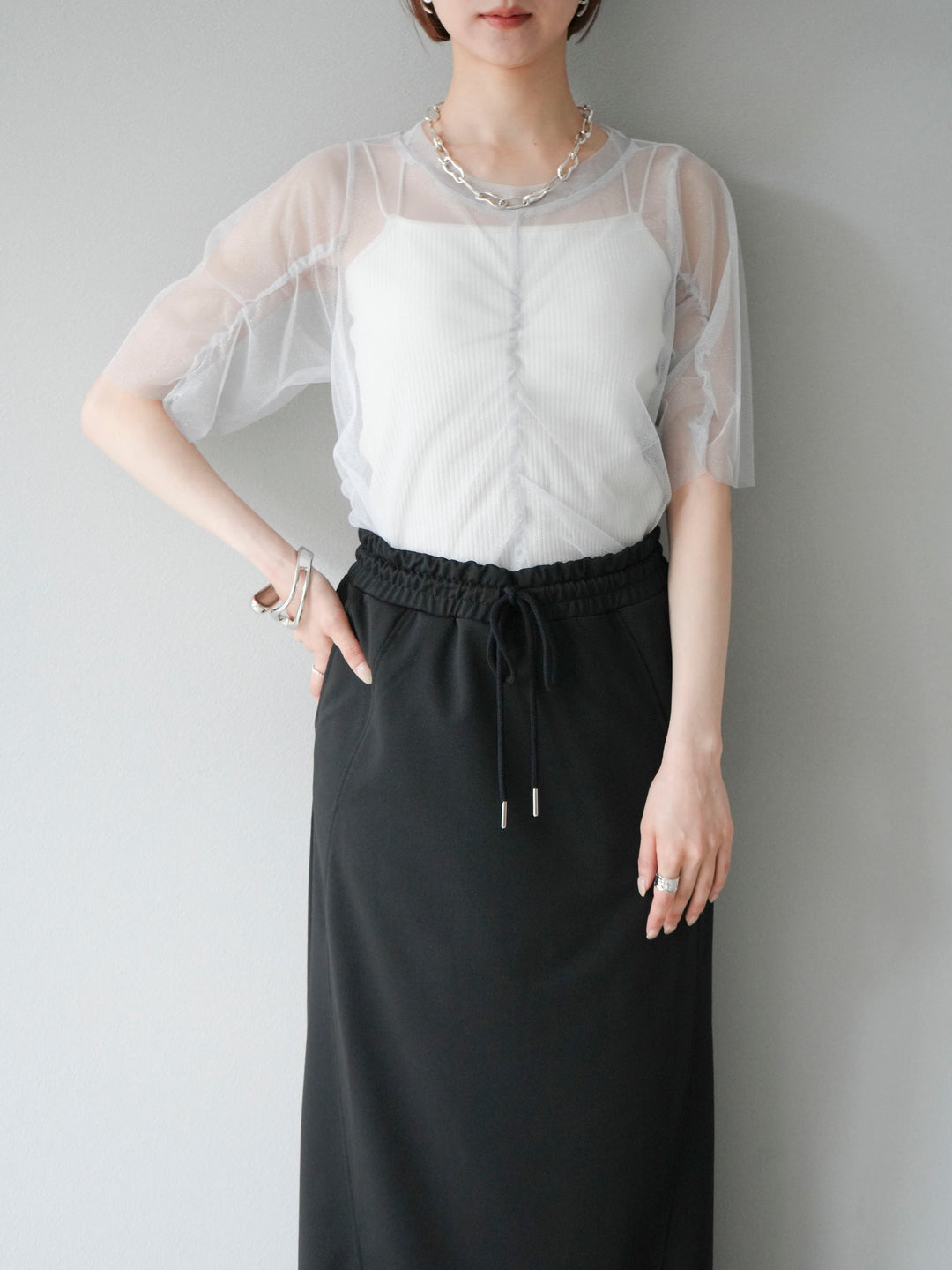 [SET]ラメチュールシャーリングプルオーバー+ダブルストラップカットリブブラキャミソール(2set)