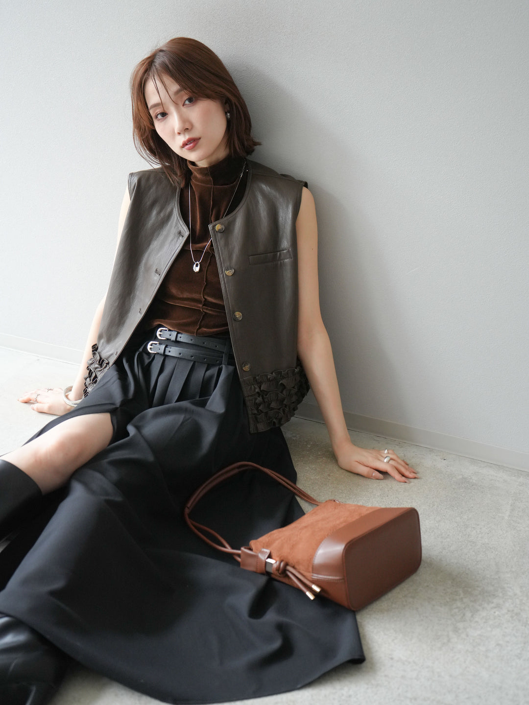 [予約]コンパクトフリルレザーベスト/ブラウン