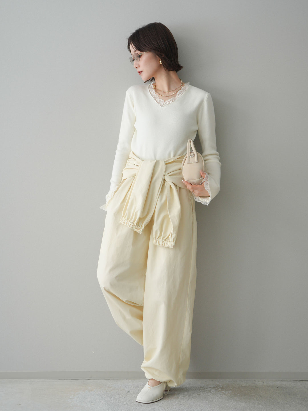 [SET]レースドッキングVネックニットトップス+ウエスト巻きデザインドロストコットンナイロンパンツ(2set)