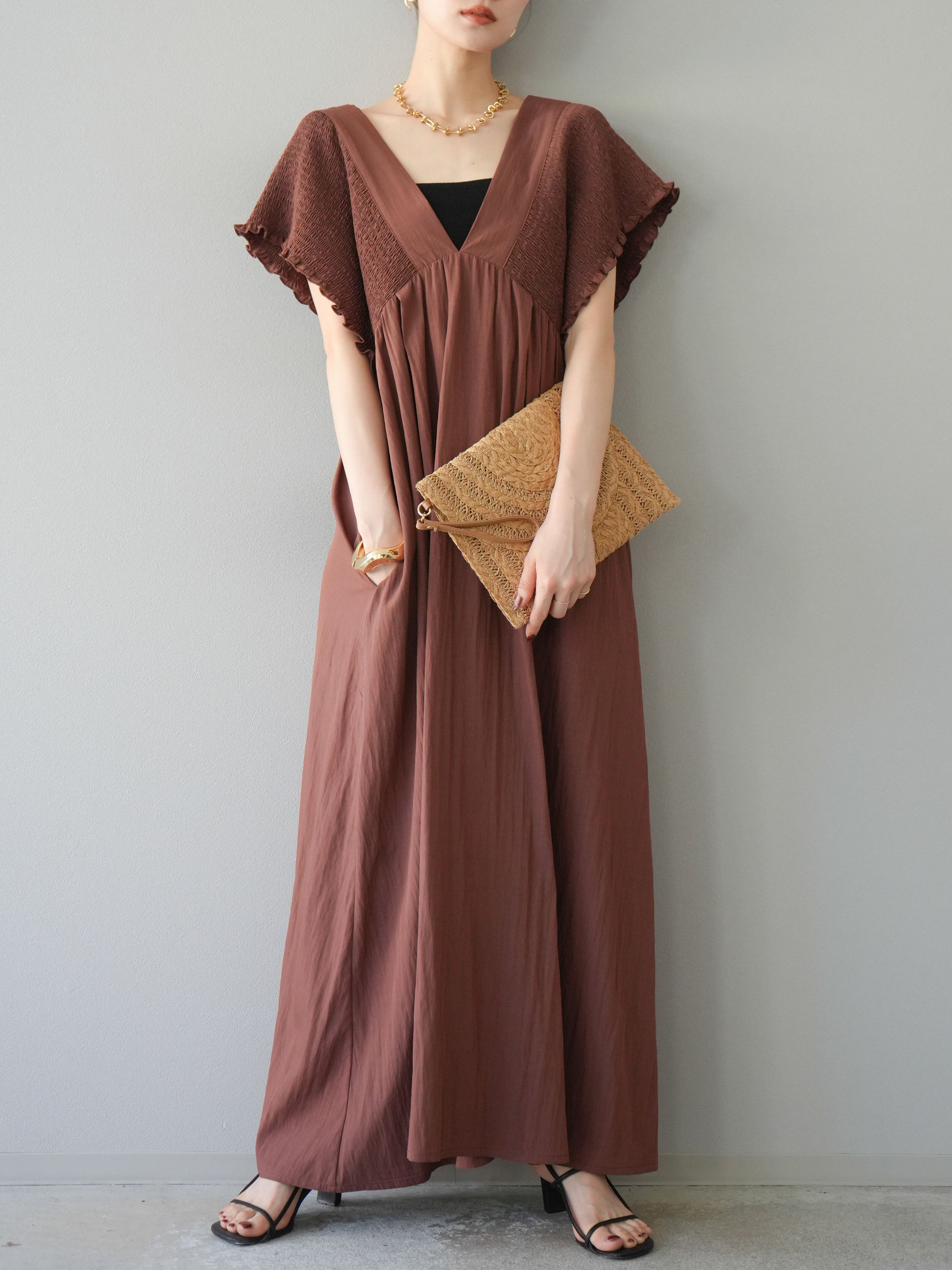 レプシィム　シャーリングVワンピース　ブラウン 予約]シャーリングVネックワンピース/ブラウン – Lumier