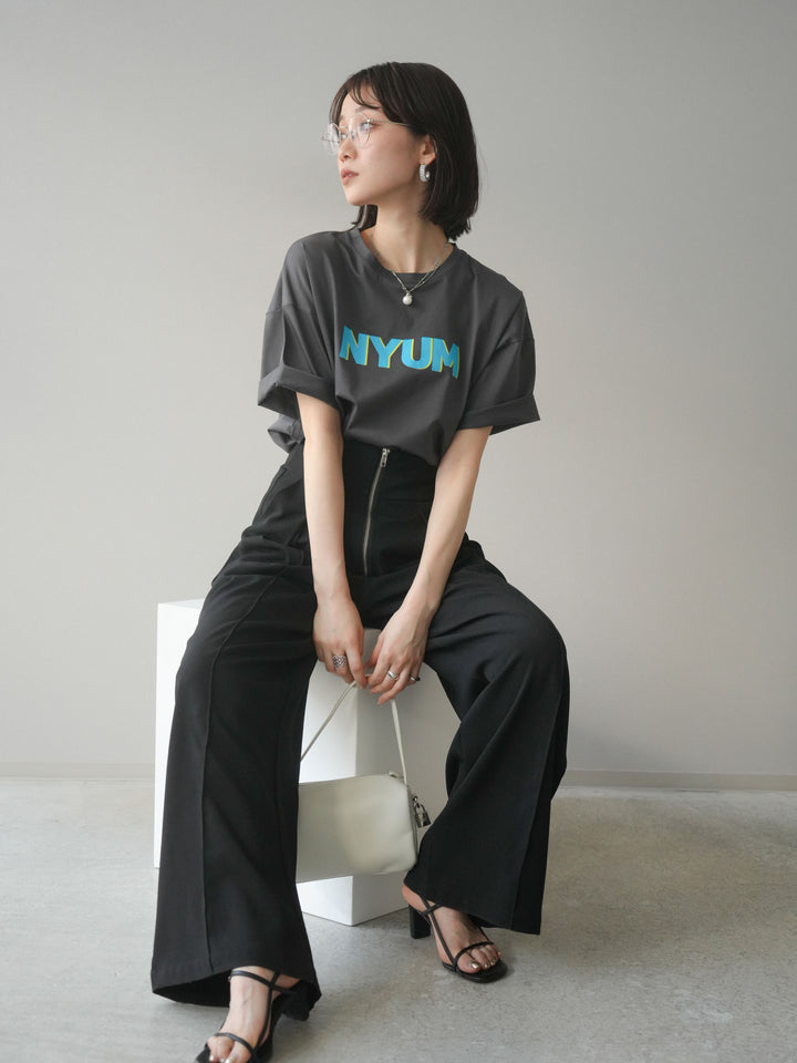 [預訂]“NYUM”標誌印花乾爽觸感棉質T卹/炭灰色