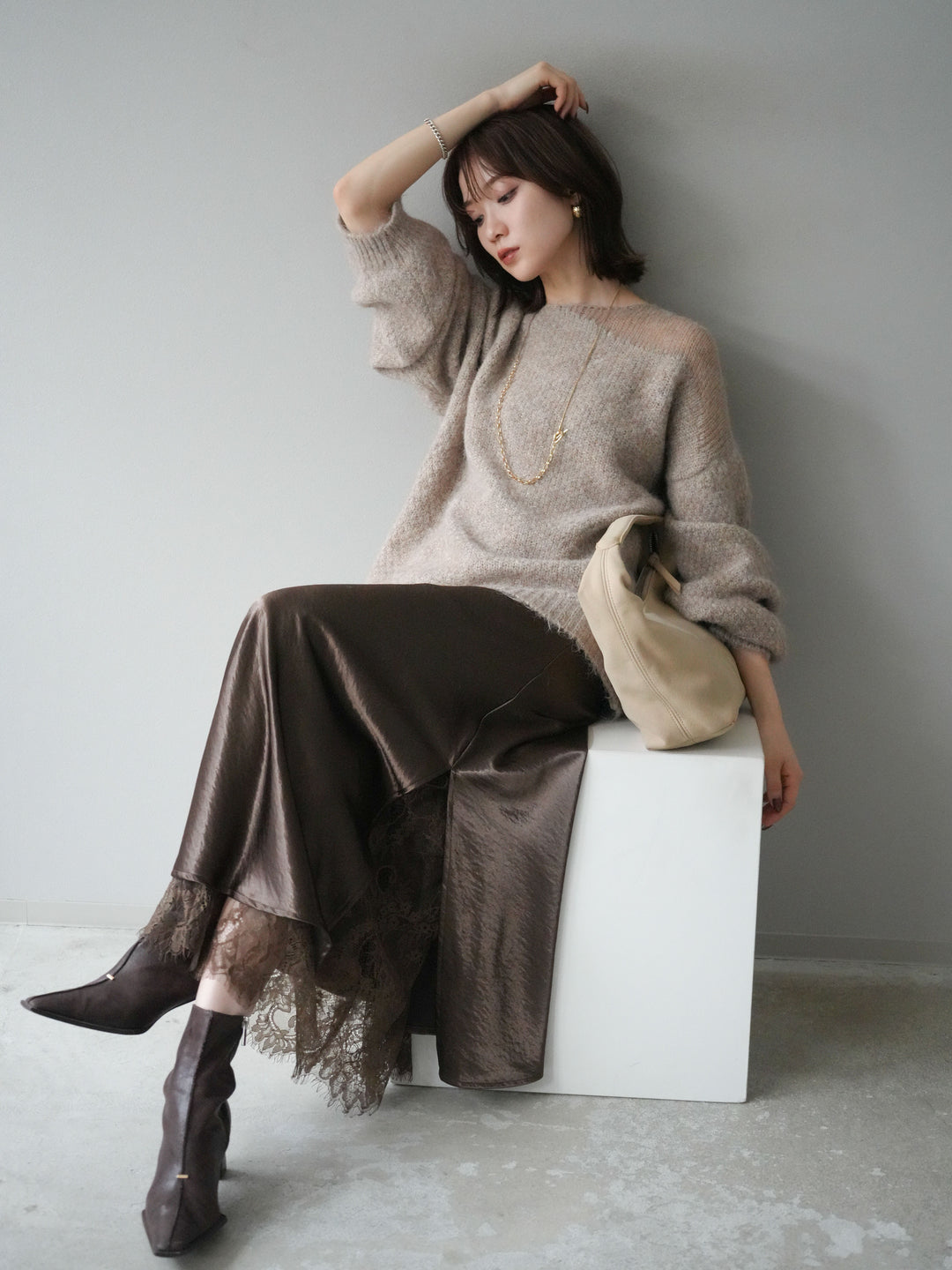 [予約]ネック透かし編みニットプルオーバー/ベージュ