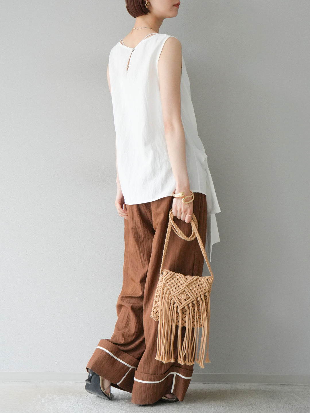 [SET] 前裹式無袖上衣+麻質下擺回型寬褲（2件組）
