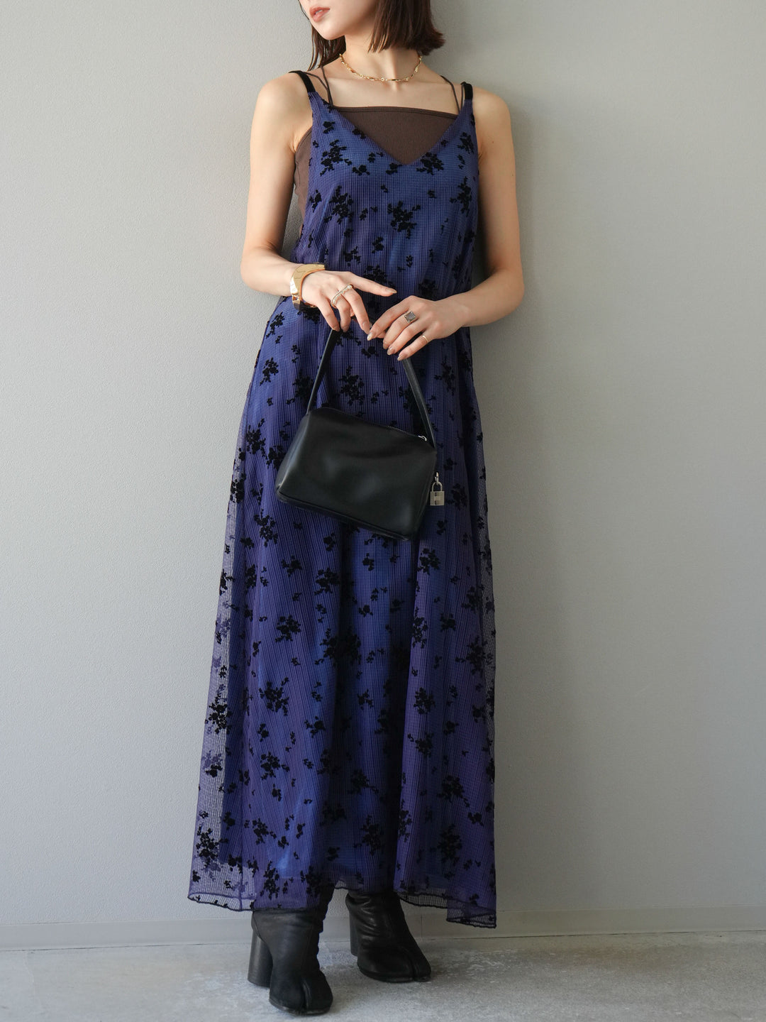 [SET]フロッキーチュールレイヤードベロアキャミワンピース+カップ付きバッククロスキャミソール(2set)