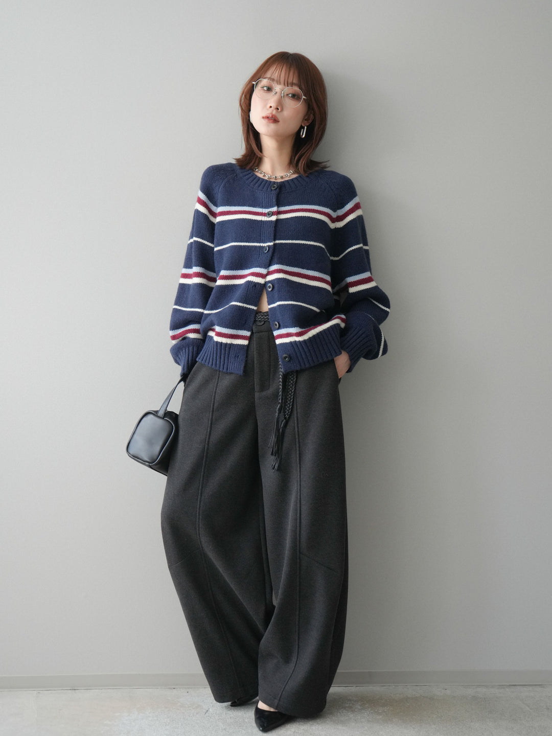 [予約]ベルト付裏起毛センターシームカーブパンツ/black