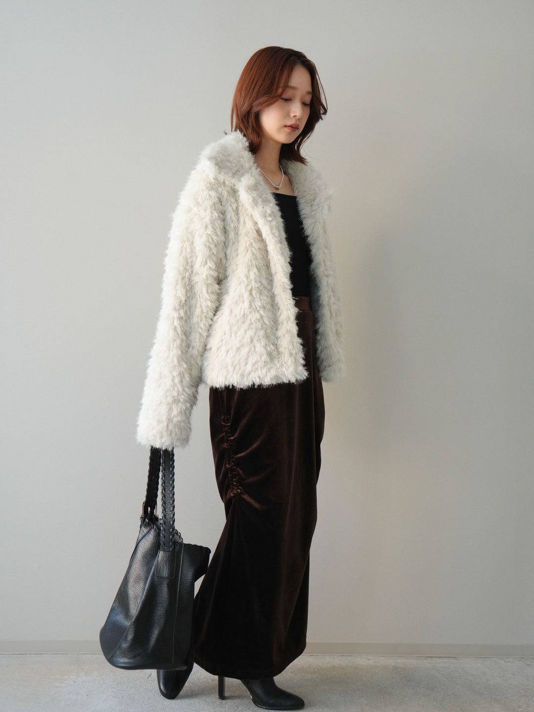 [SET]フェイクファー襟付きショートブルゾン+ギャザーベロアスカート(2set)