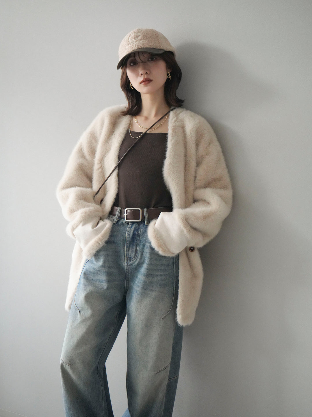 [SET]バッグ付エコファーノーカラーコート+ベルト付カーブデニムパンツ(2set)