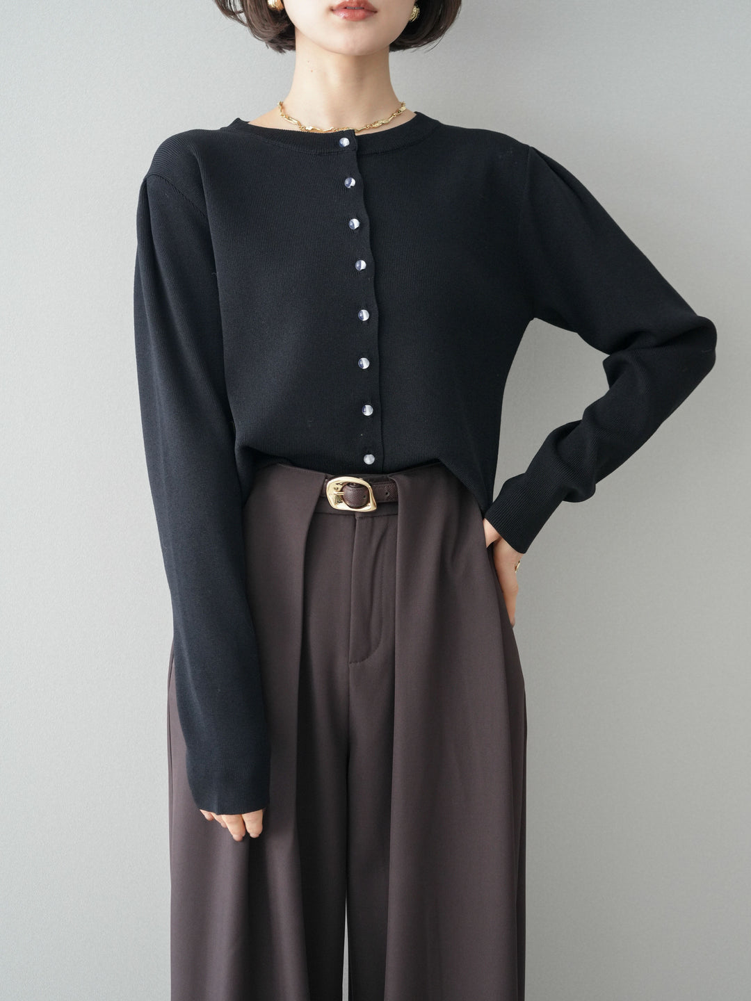 [予約]クリアボタンタックニットカーディガン/black