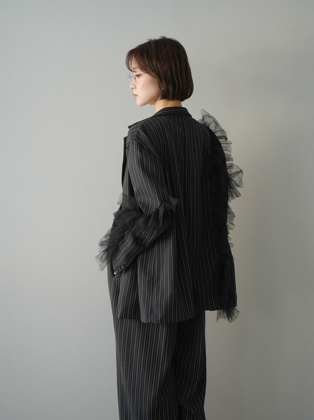 [SET]アシンメトリーチュールストライプジャケット+ヘリンボーンストライプサロペット(2set)