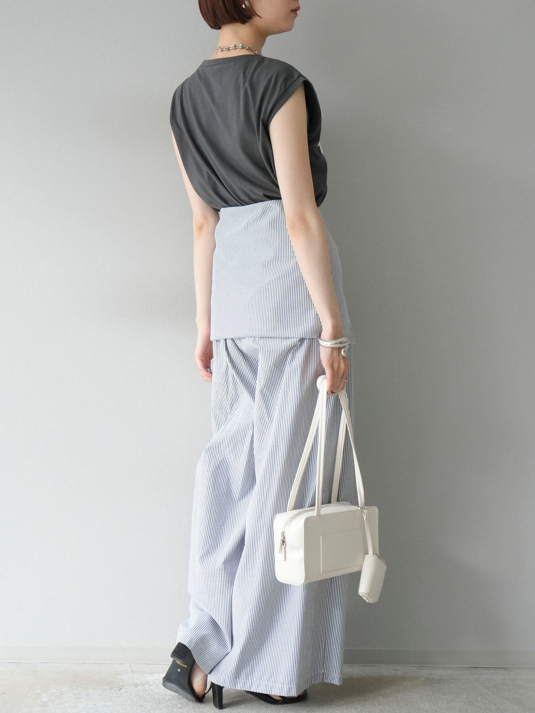 [SET]コード刺繍フレンチスリーブTシャツ+ウエスト巻きストライプイージーパンツ(2set)