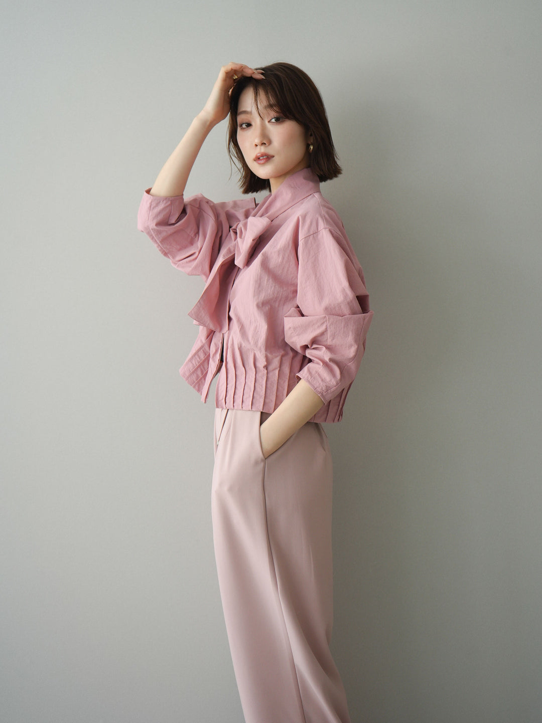 [SET]ボウタイ裾プリーツライトジャケット+ボウタイ裾プリーツライトジャケット(2set)