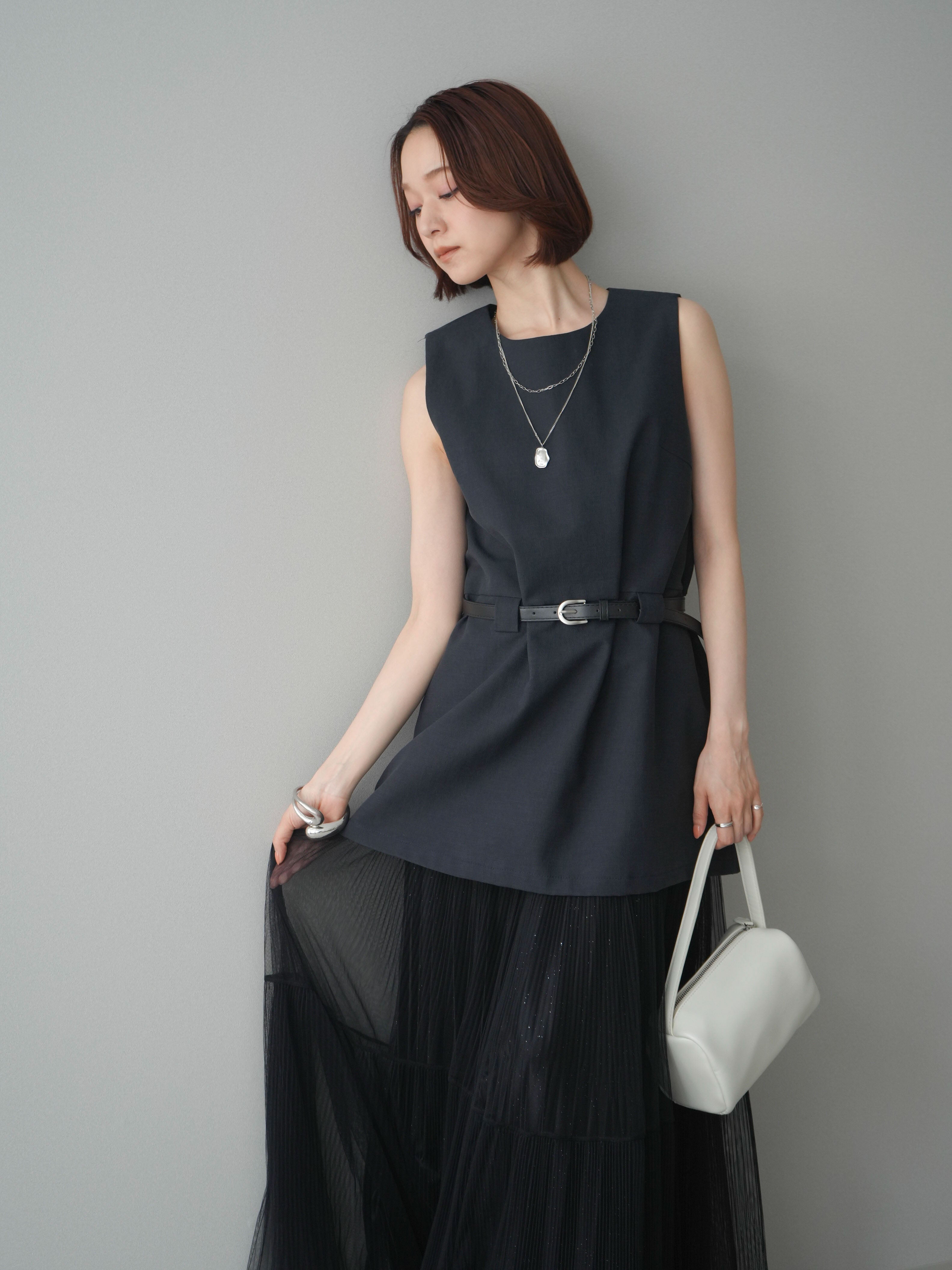ルネ　美品　黒　ノースリーブ　チュニック 予約]ベルト付リネンライクノースリチュニック/navy – Lumier