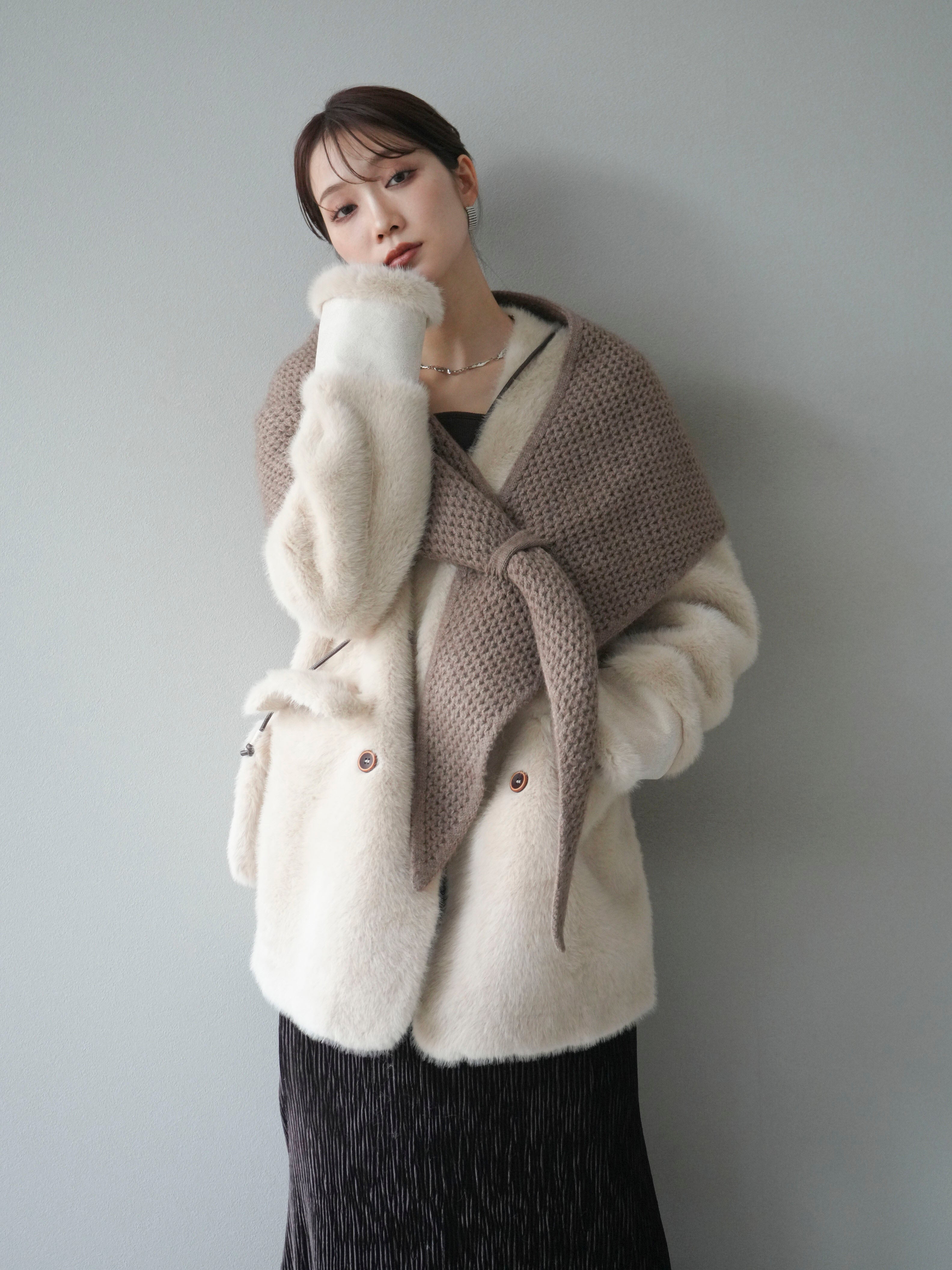 SET]バッグ付エコファーノーカラーコート+選べるアクセセット(2set