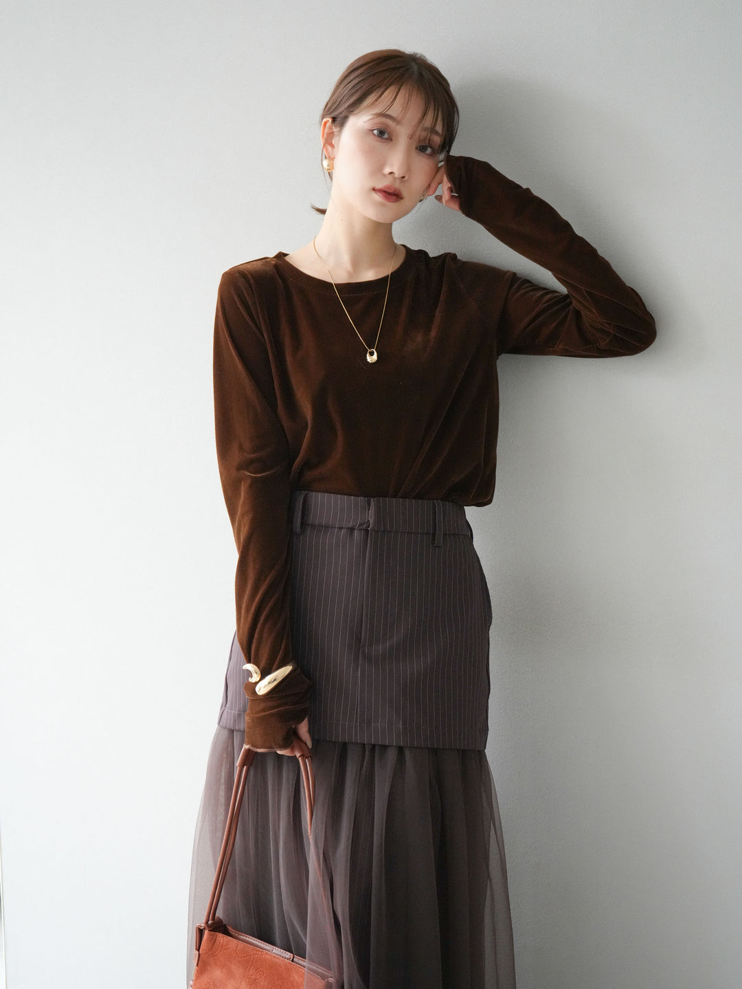 [予約]シアーベロアフィンガーホールトップス/ブラウン