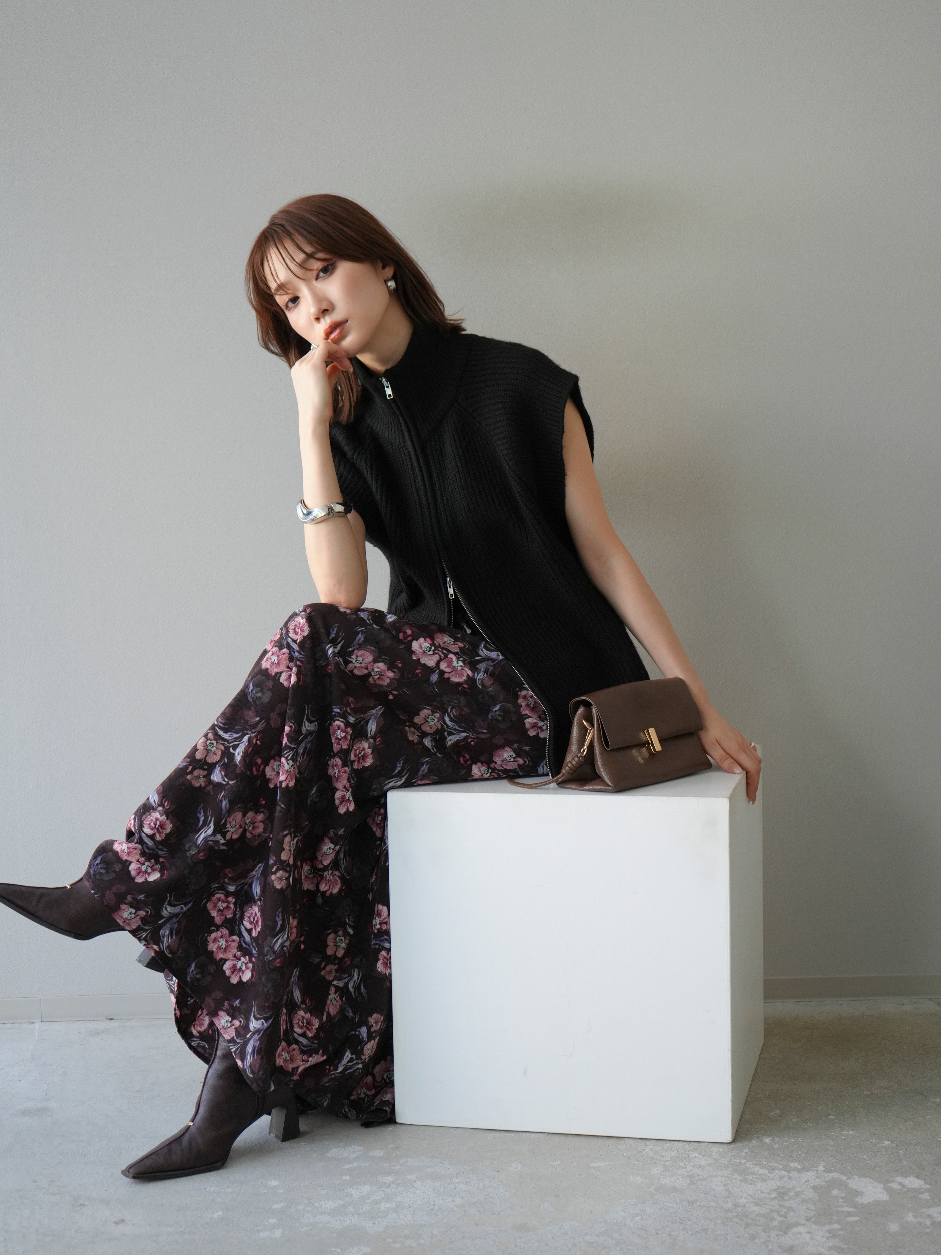 予約]ダブルZIPハイネック畦編みニットベスト/ブラック – Lumier