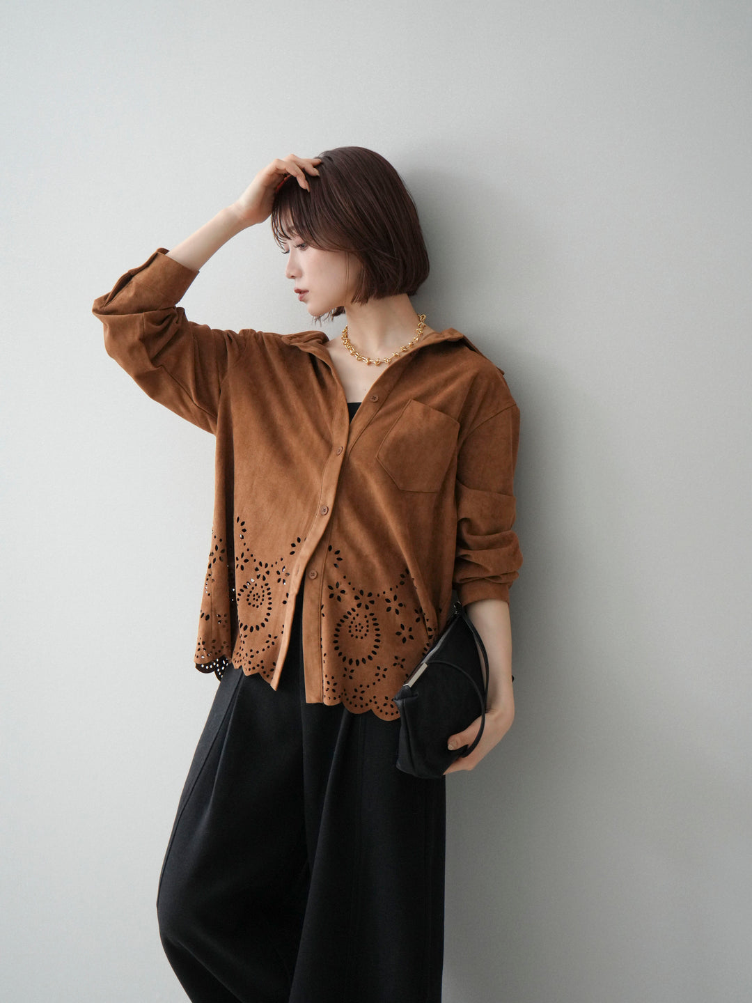 [SET]裾スカラップスエードシャツ+選べるアクセセット(2set)