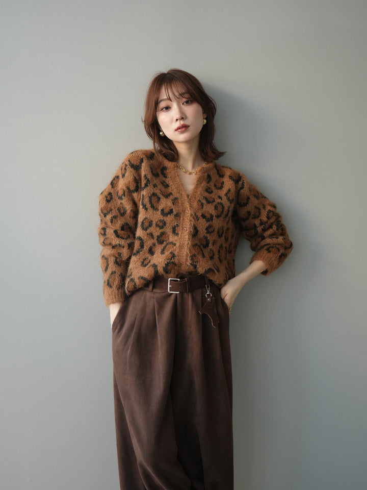 [SET]モヘアタッチレオパード柄ニットカーディガン+モチーフベルト付スエードタックワイドパンツ(2set)