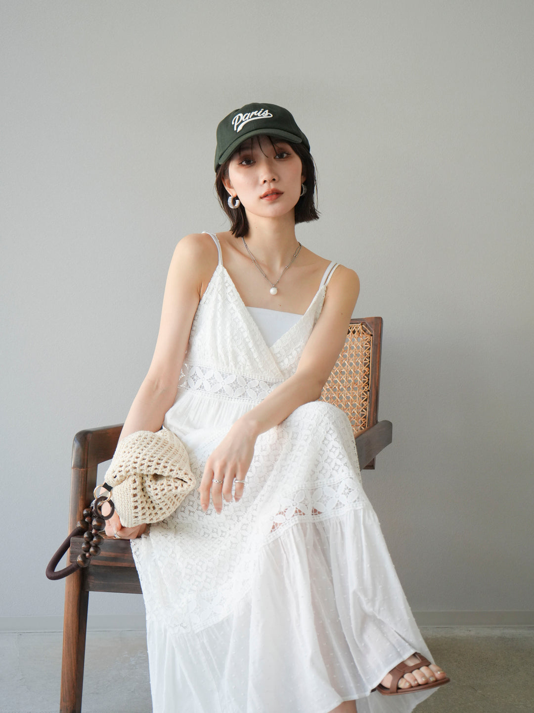 [SET] 蕾絲花邊吊帶裙+網紗羅紋罩杯吊帶背心（2件組）