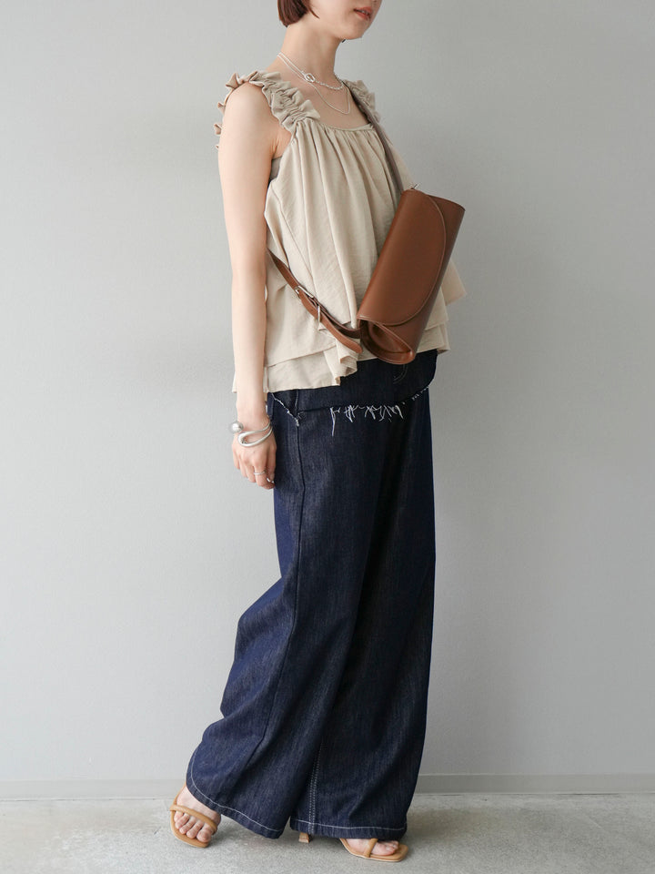 [SET] 縮肩喇叭背心 + 臀部設計牛仔褲 (2 件套)