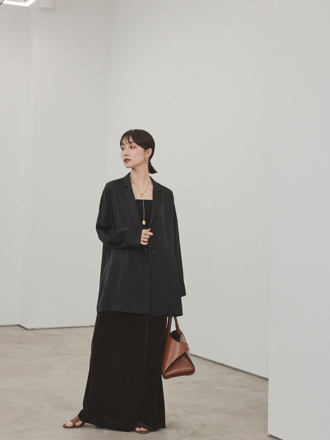 [SET] 霧面緞面外套 + 天鵝絨半身裙 (2set)