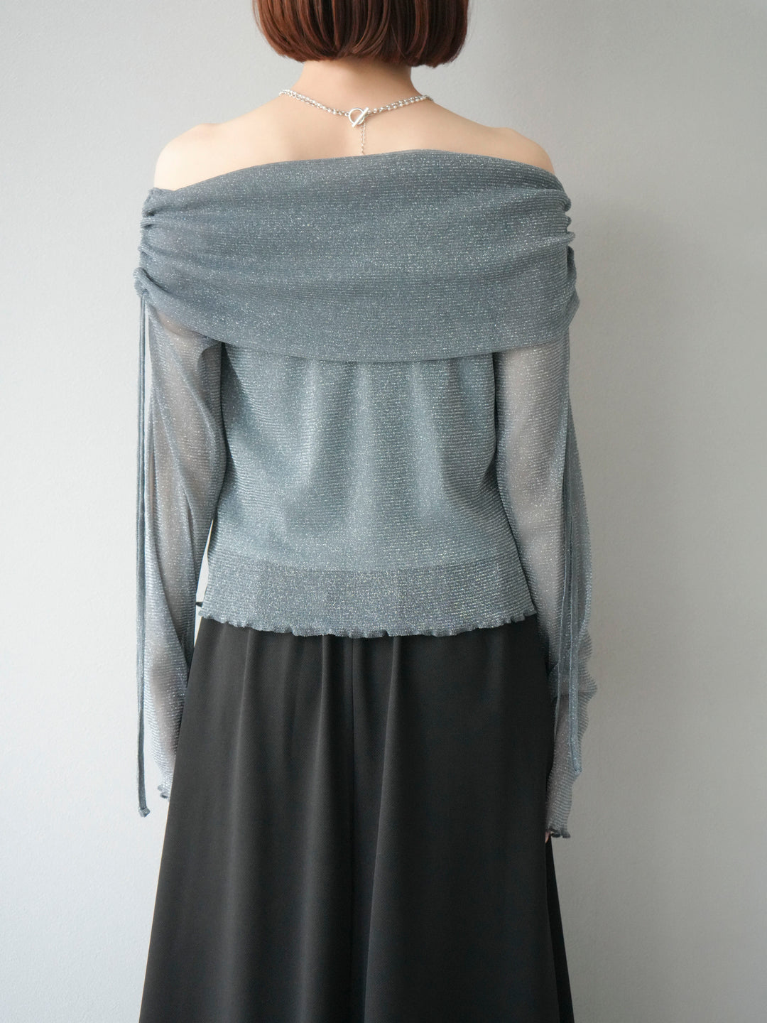 [予約]ラメシアーウィンガーホールオフショルトップス/チャコール