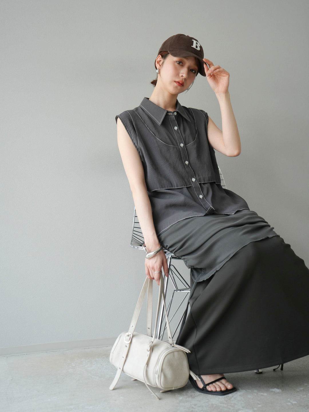 [預訂] 縫合透視多層設計襯衫/炭灰色