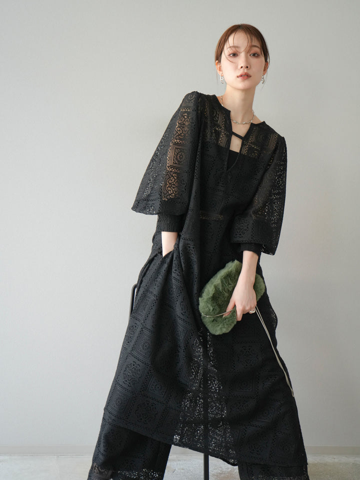 【套裝】塊蕾絲捲袖洋裝+塊蕾絲寬褲（2套）