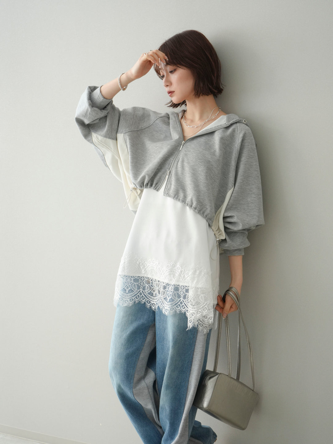 [予約]バイカラー異素材ライトポンチクロップドZIPフーディー/gray