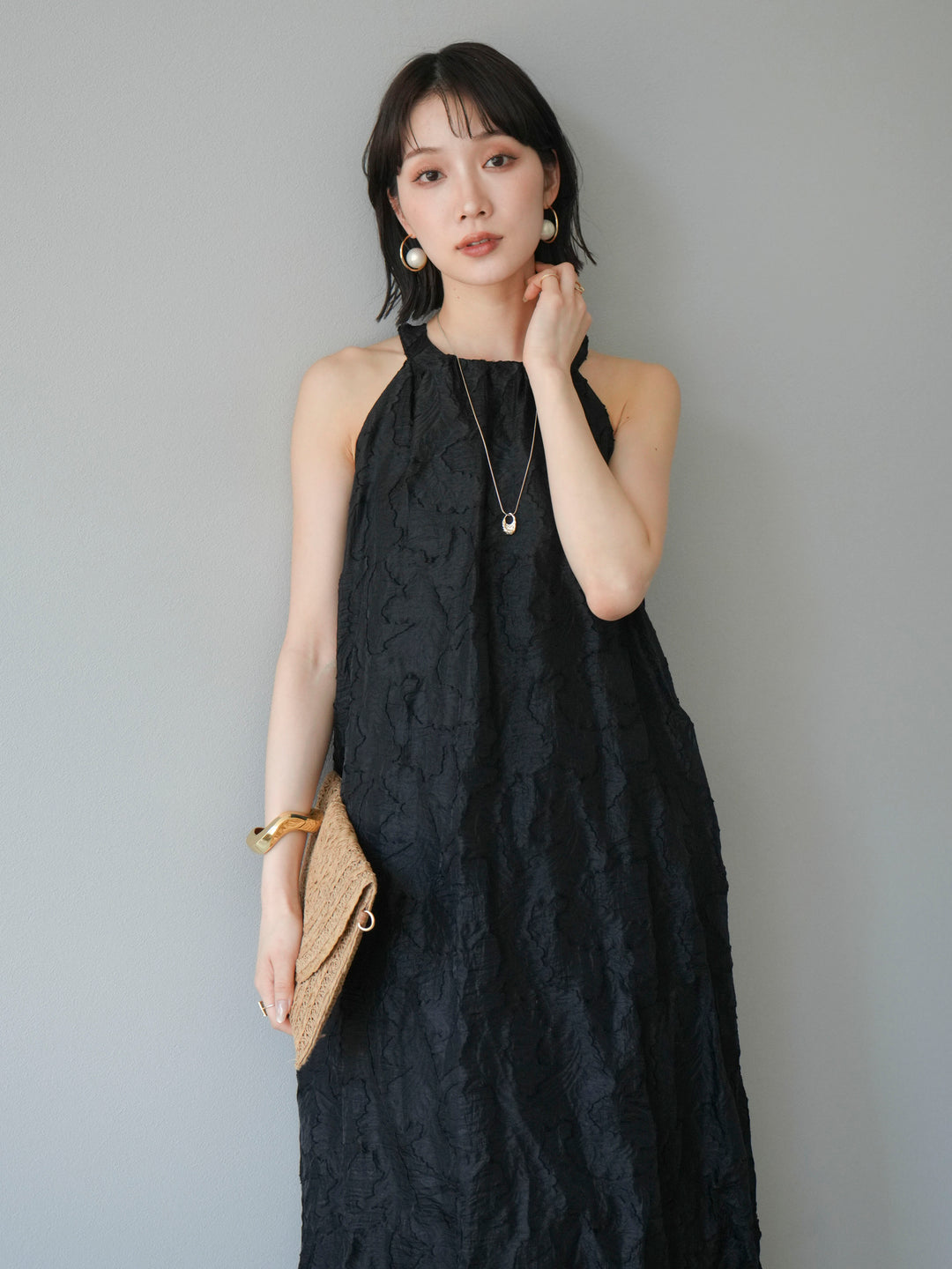 【預購】提花掛脖洋裝/黑色