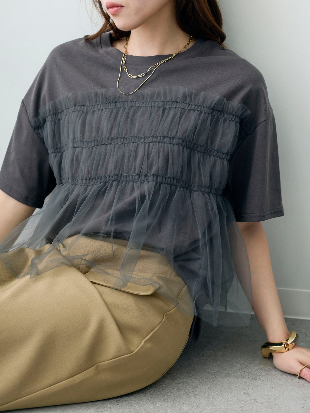 [SET]ギャザーチュールドッキングTEE+クレープデシンフラップ付きストレートスカート(2set)
