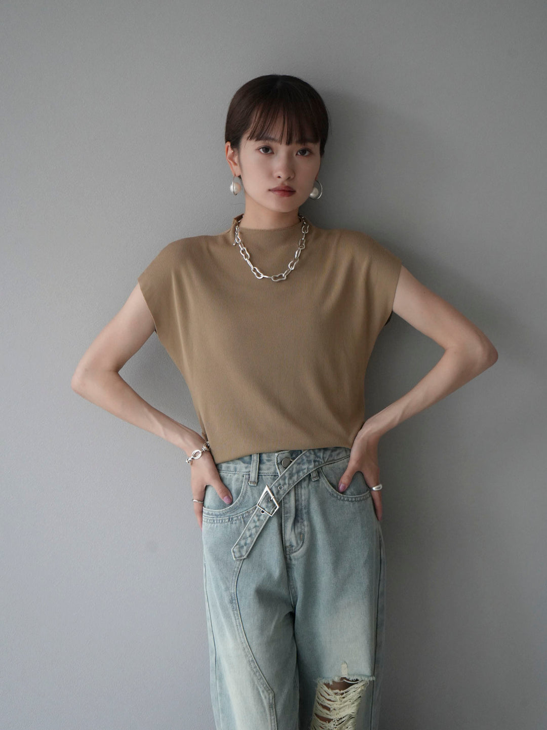 [Pre-order] Petite Neck Side Shirring Summer Knit Top/Beige