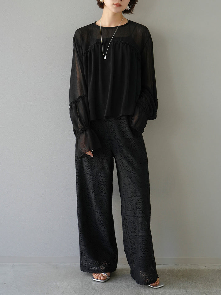 [Pre-order] Willow sheer volume gathered blouse/black