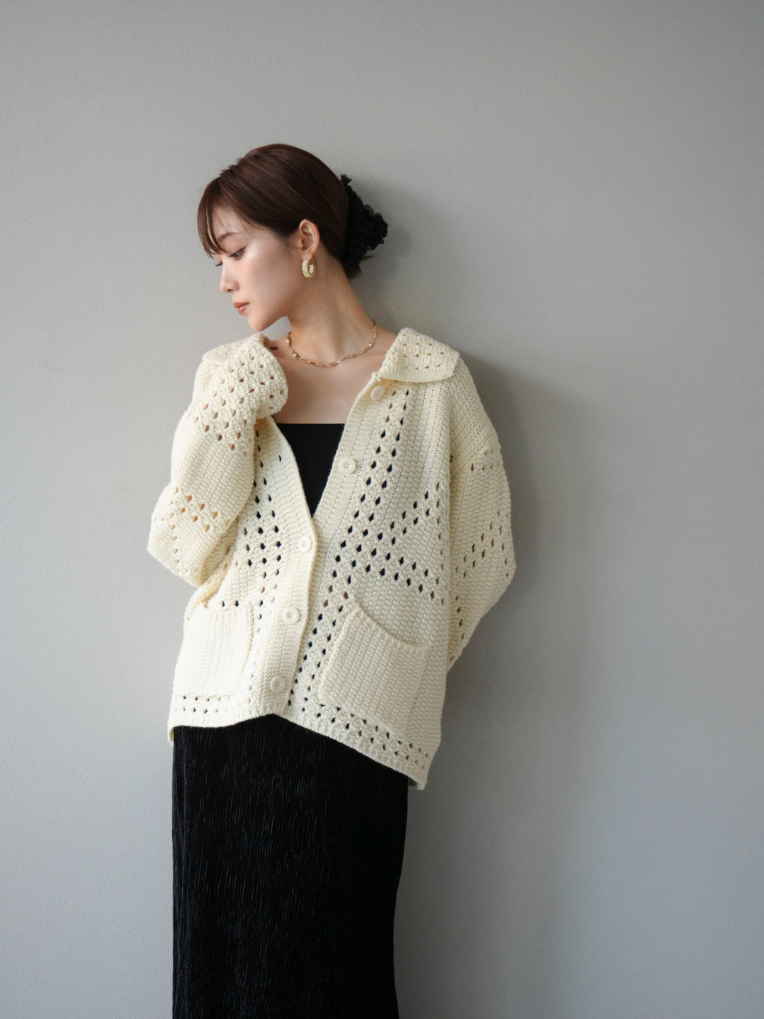 [予約]丸襟透かし編みニットカーディガン/オフ