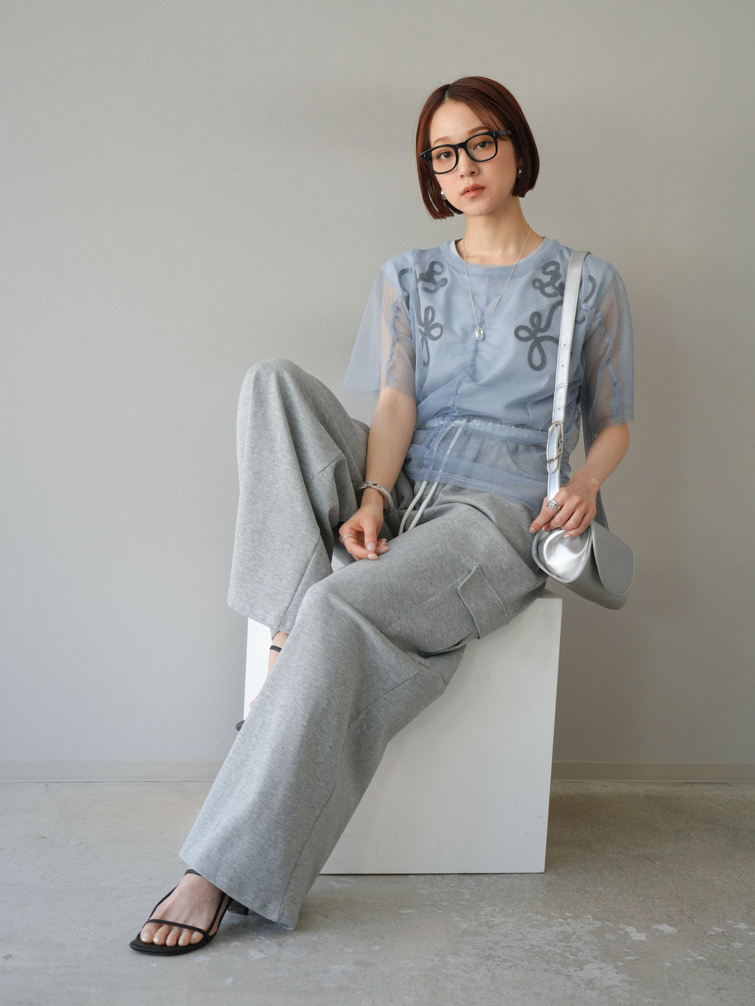 [SET]ラメチュールシャーリングプルオーバー+コード刺繍フレンチスリーブTシャツ+ウエストラインサイドポケットスウェットパンツ(3set)