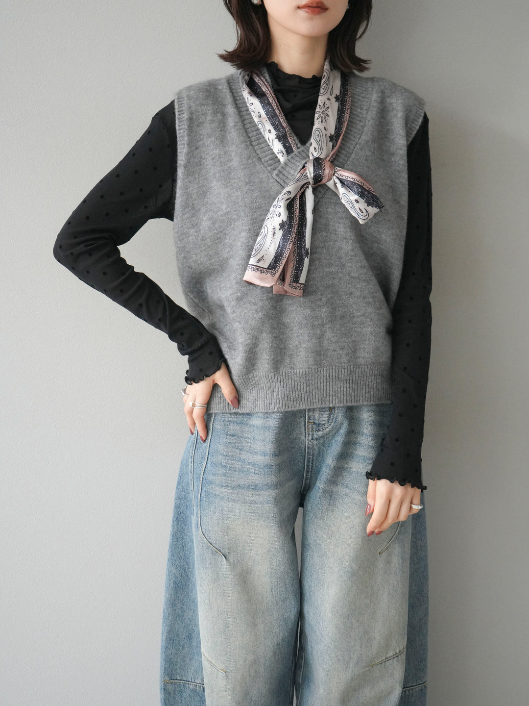 [予約]スカーフ付きニットベスト/gray