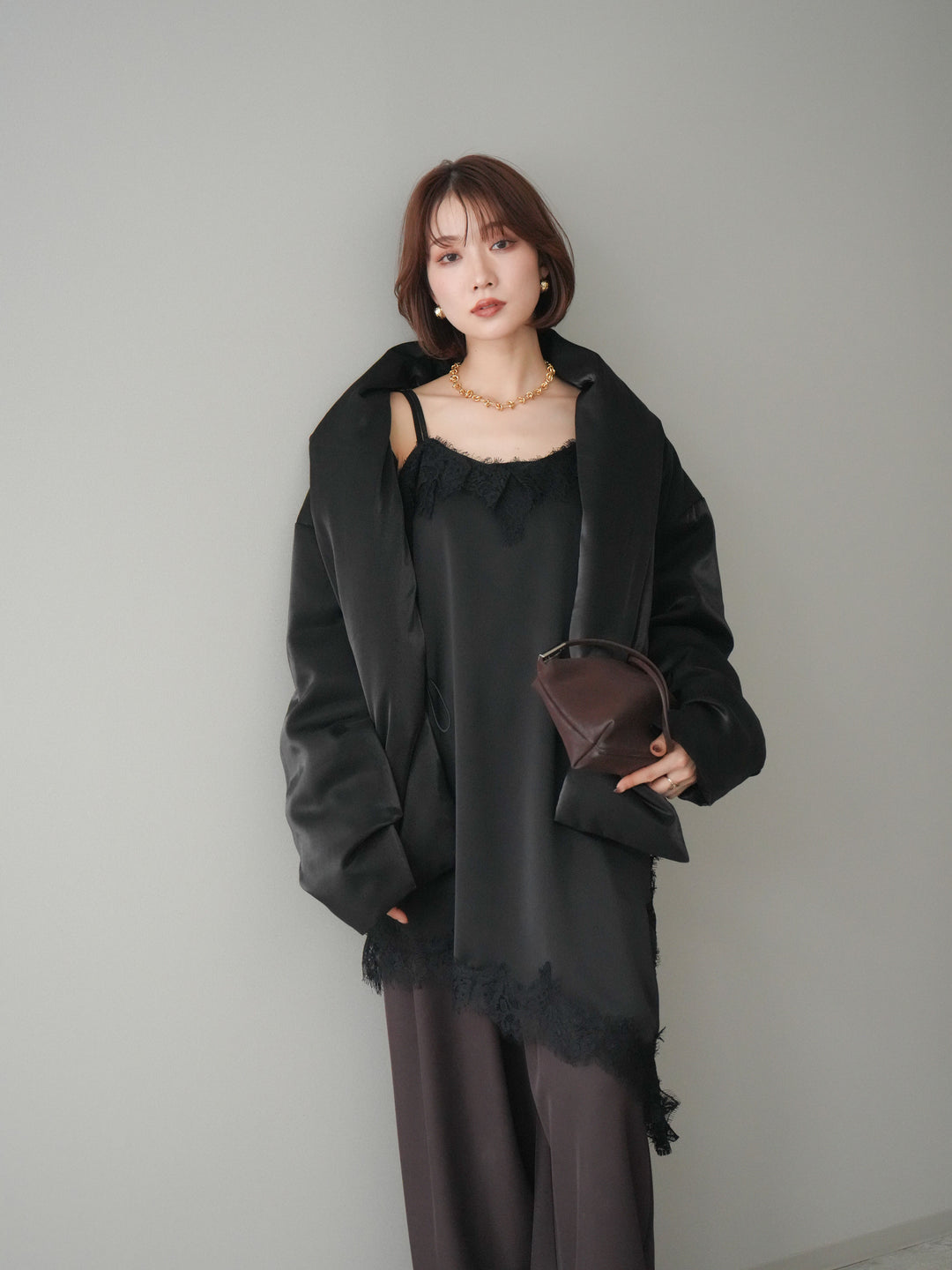 [20%オフ]シャイニーアシンメトリーダウンジャケット/black