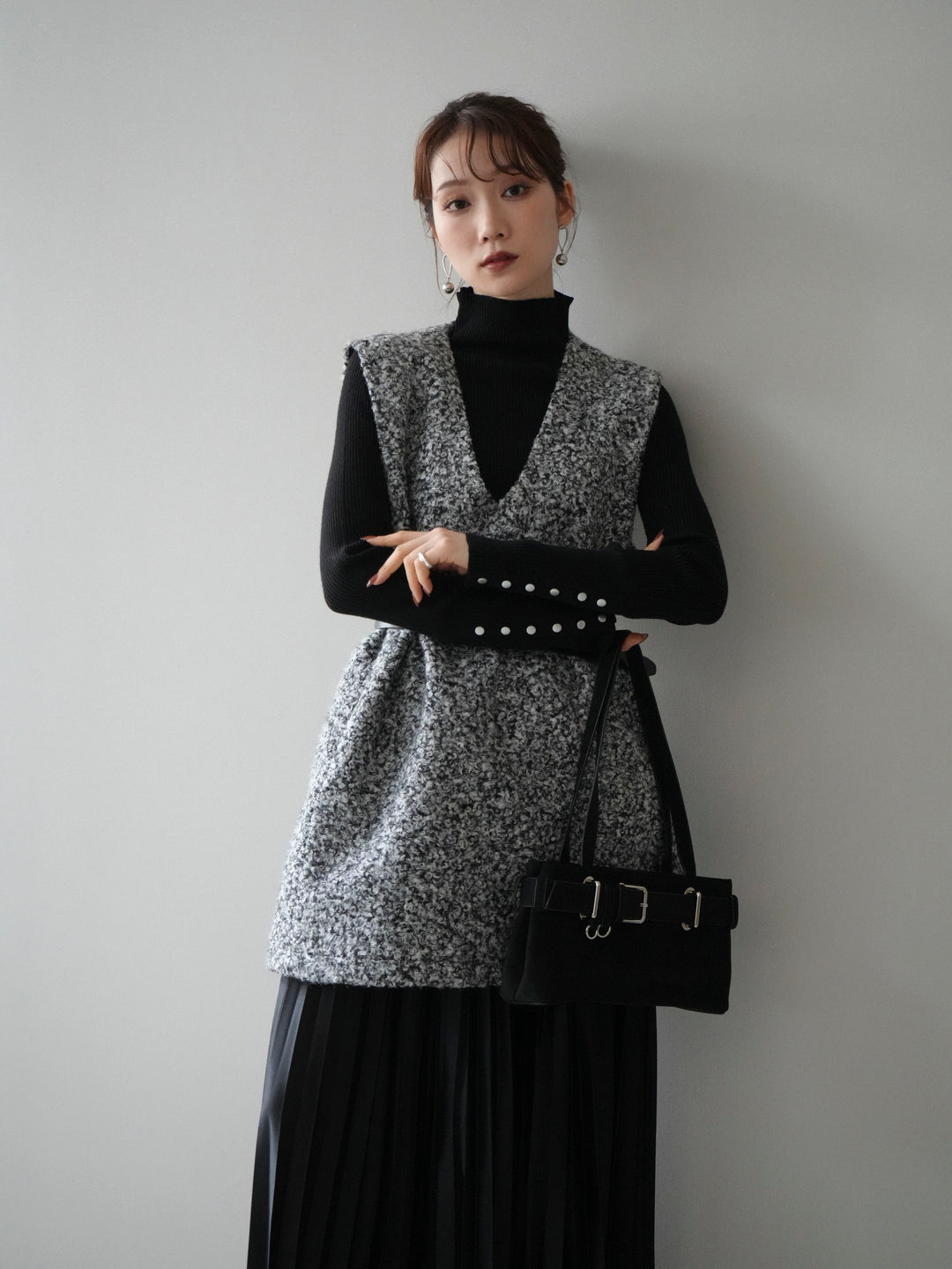 [SET]ミックスループヤーンニットミニワンピース+袖ボタンボトルネックリブニットトップス(2set)