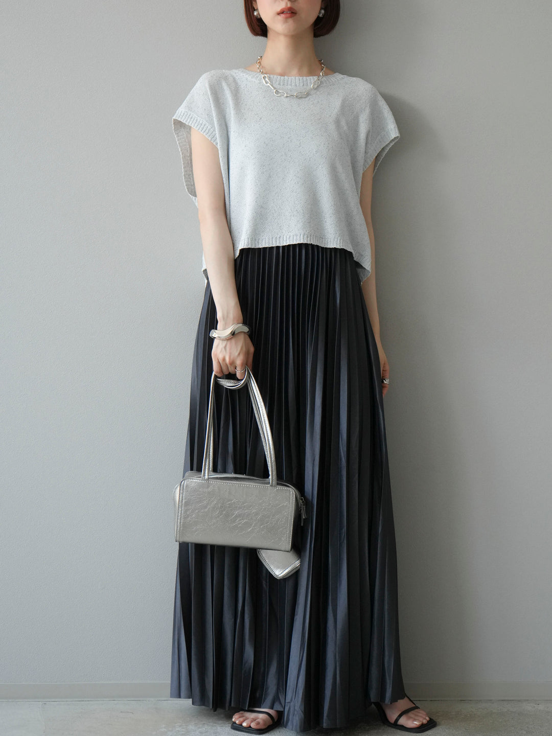 [SET]ネップヤーンクロップドニットベスト+サテンプリーツマキシスカート(2set)