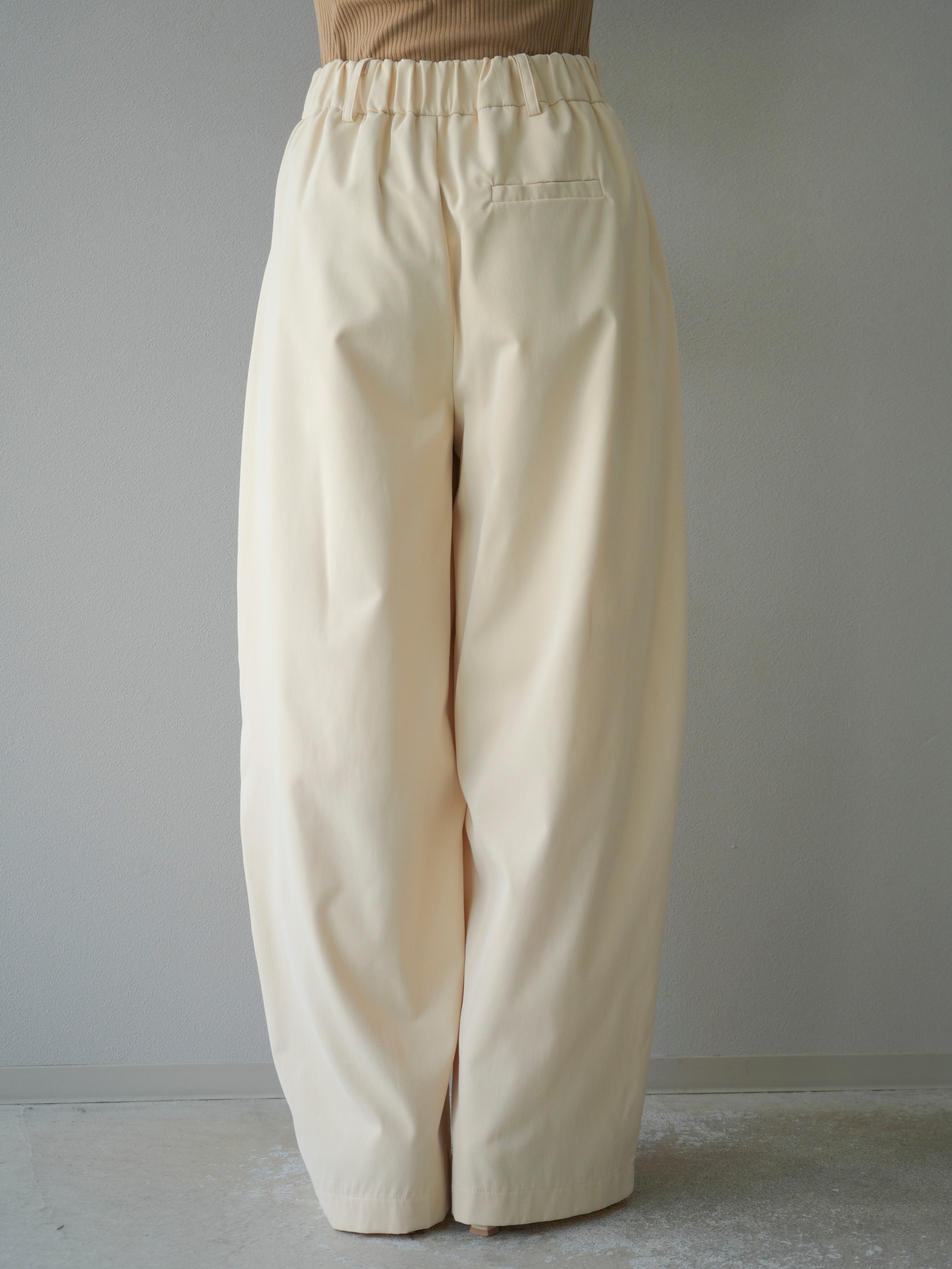 予約]タックデザインワイドパンツ/アイボリー – Lumier