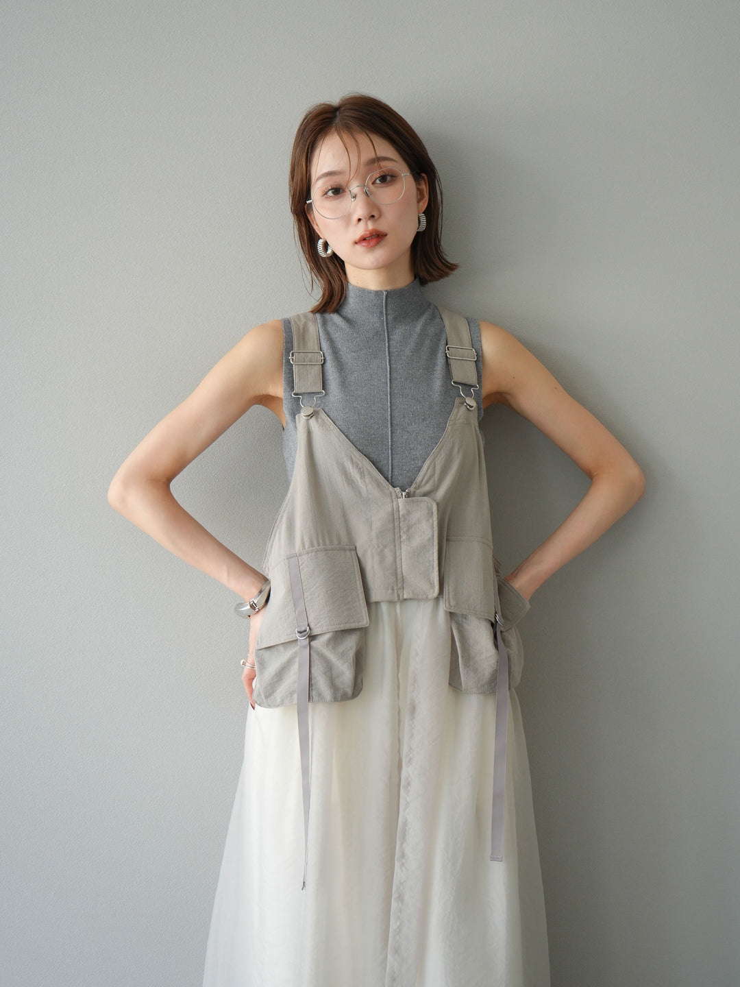 [SET] 戰術背心歐根紗洋裝 + 麻質寬鬆寬褲 (2 件套)