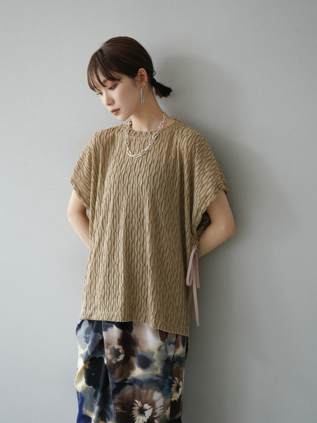 [Pre-order] Arm shirring sheer design mellow pullover/beige