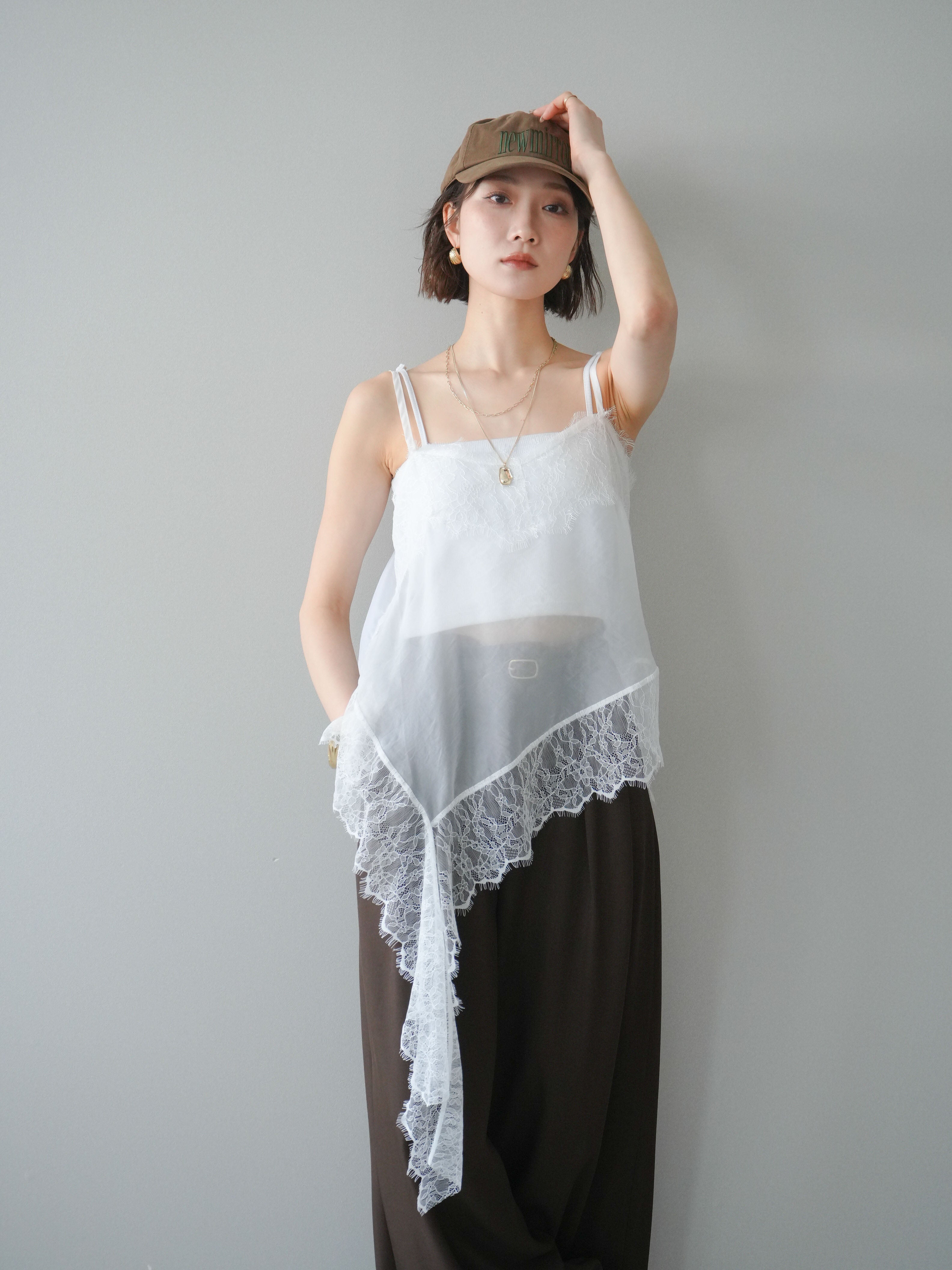 お客様ホワイトキャミ 予約]アシメヘムシアーキャミソール/white – Lumier