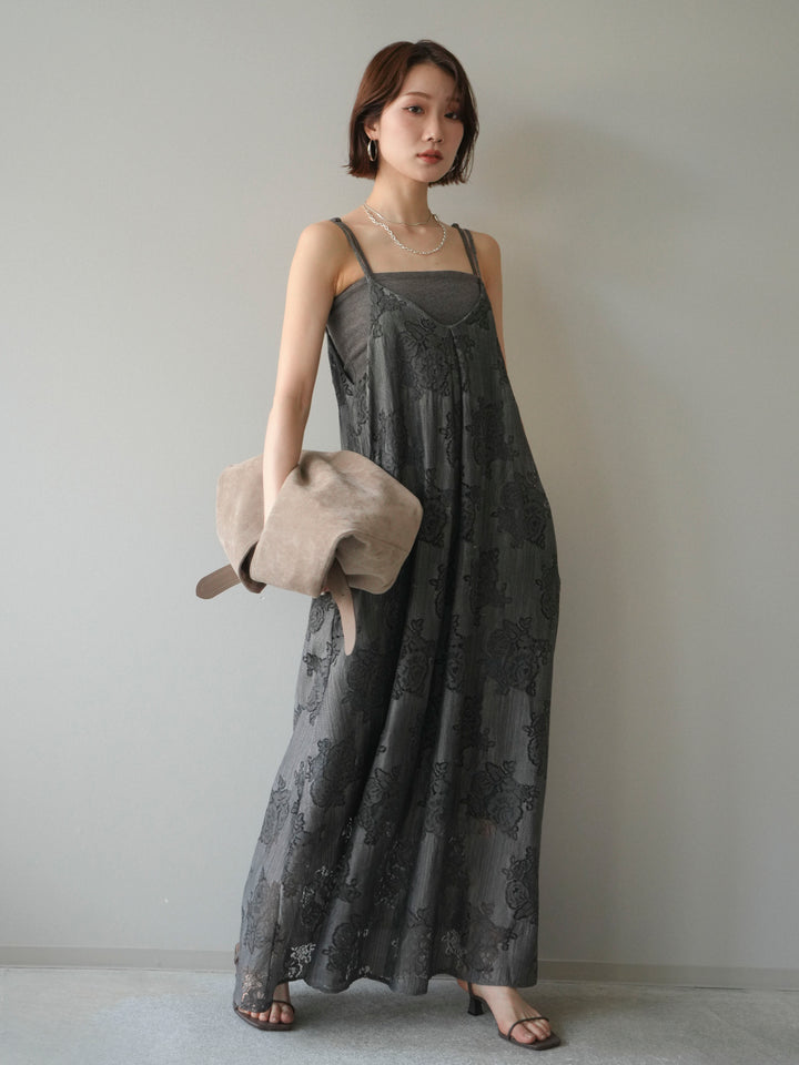 【預購】花朵蕾絲吊帶洋裝 / 灰色