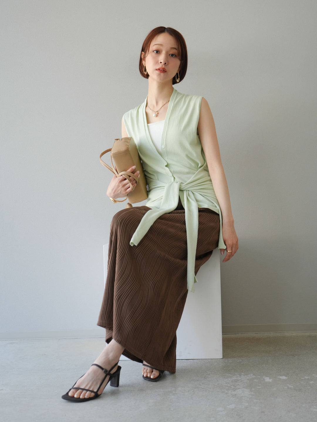 [SET]腰巻きデザインノースリーブニットカーディガン+ウェーブパイピングタイトスカート(2set)