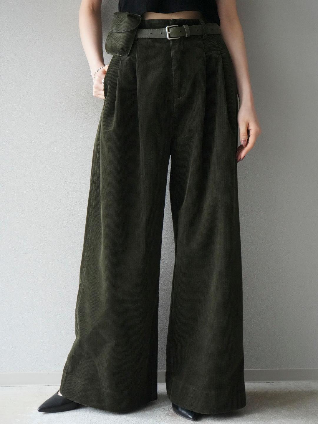 [予約]ベルト付コーデュロイワイドパンツ/green