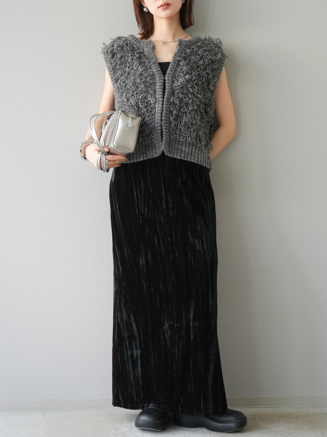 [SET]レザー襟オンブレチェックオーバーシャツ +ループデザインホックベスト +クラッシュベロアナロースカート(3set)