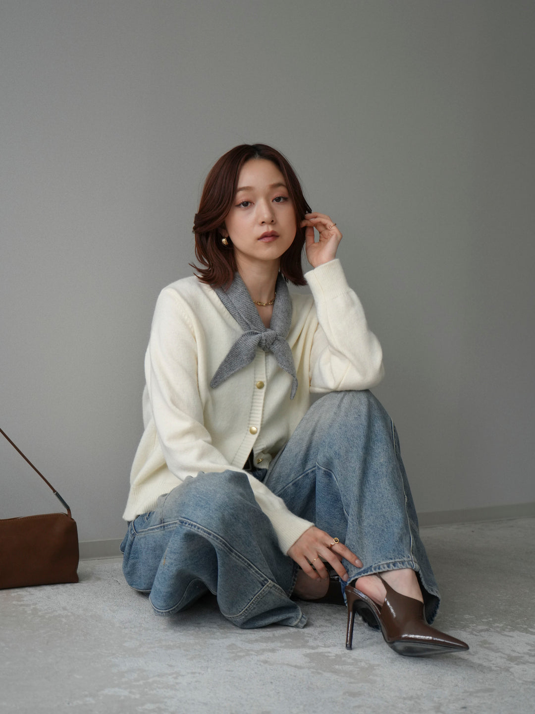 [予約]デザイン襟ニットカーディガン/white