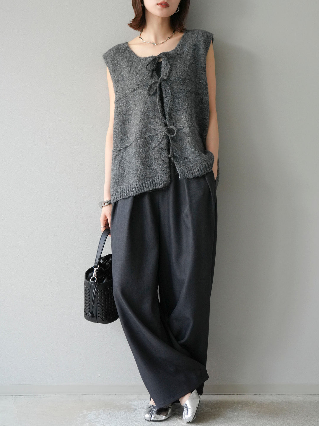 [予約]フロントスリットリボンニットベスト/グレー