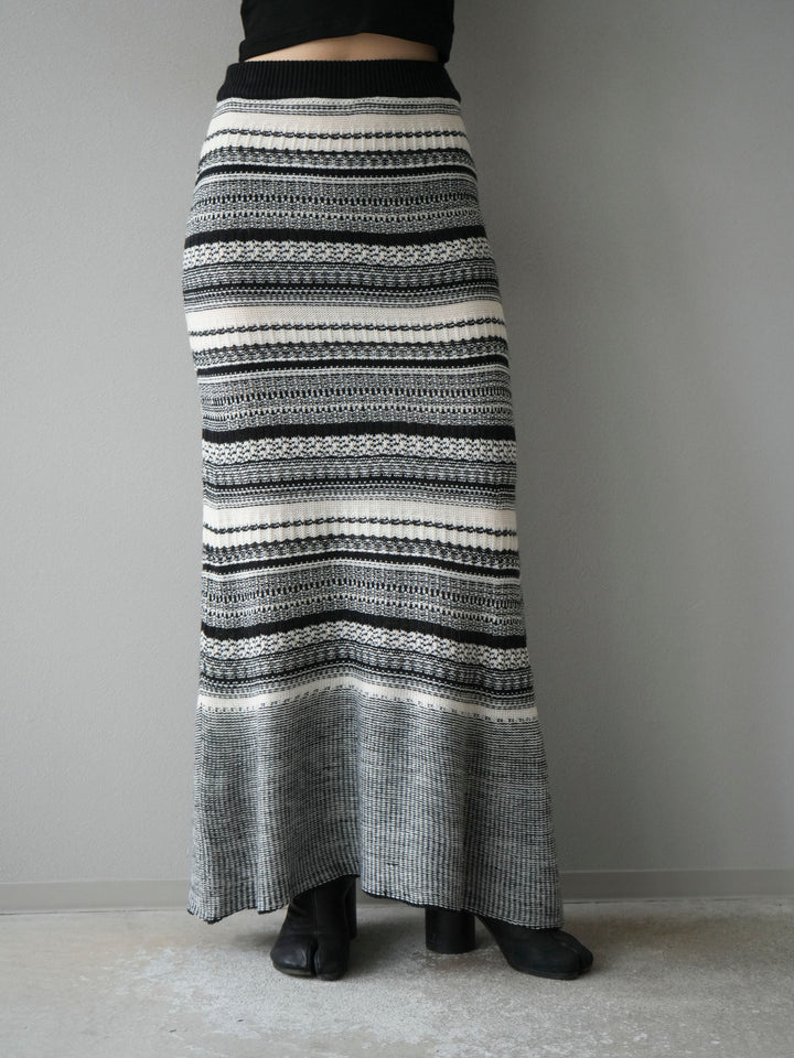 [予約]ガーター編みニットロングスカート/ホワイト×ブラック