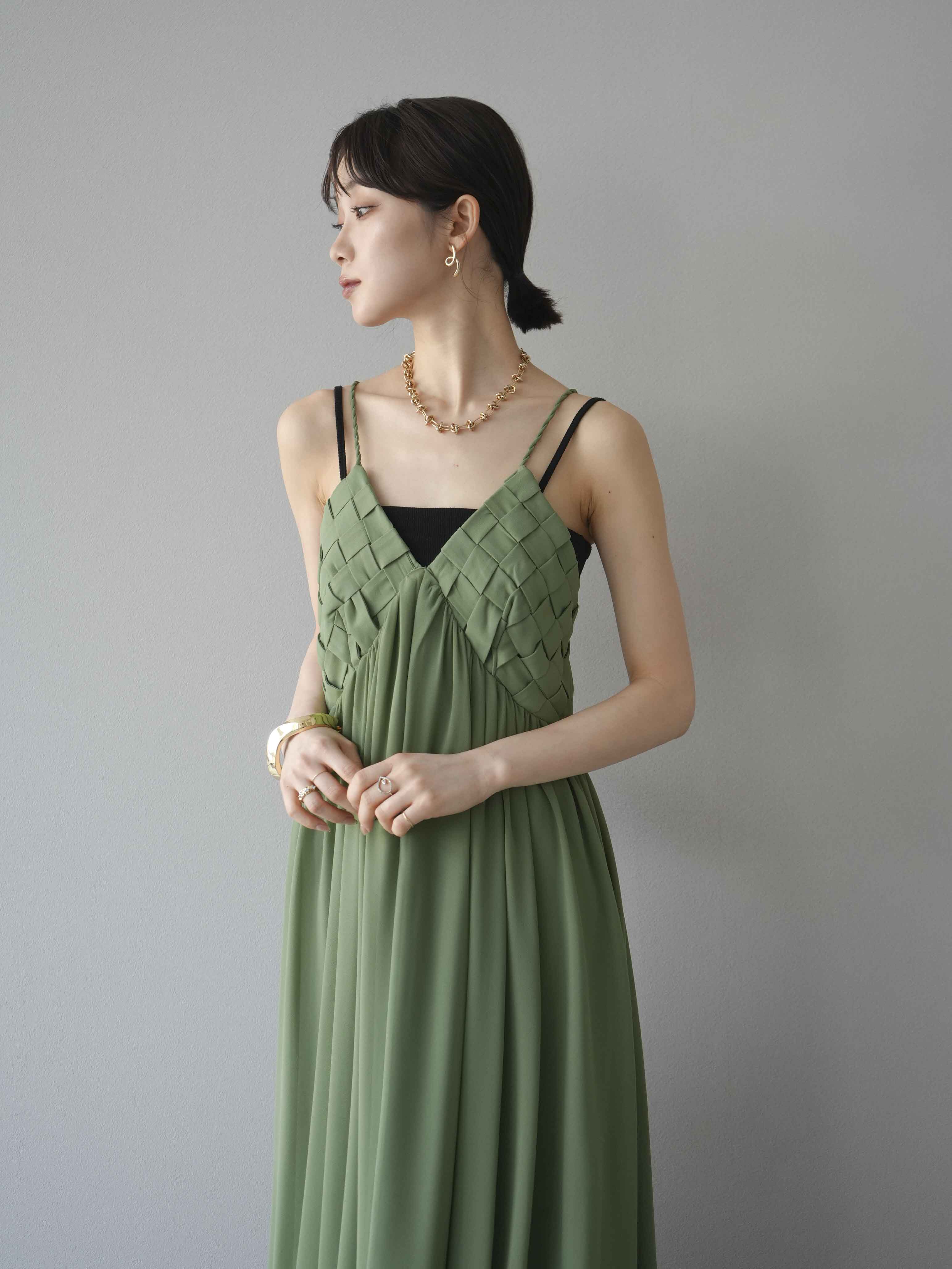 予約]編み込みデザインシフォンワンピース/グリーン – Lumier